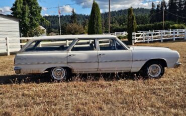 Chevrolet-chevelle-wagon-1965-white-11