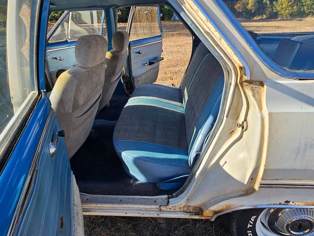 Chevrolet-chevelle-wagon-1965-white-20