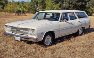 Chevrolet-chevelle-wagon-1965-white-4