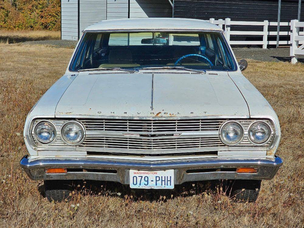 Chevrolet-chevelle-wagon-1965-white