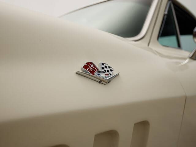 Chevrolet-chevy-corevette-stingray-1965-custom-12