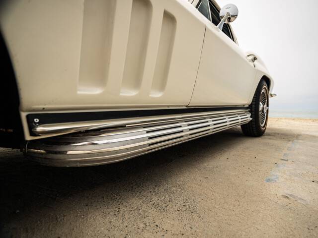 Chevrolet-chevy-corevette-stingray-1965-custom-13