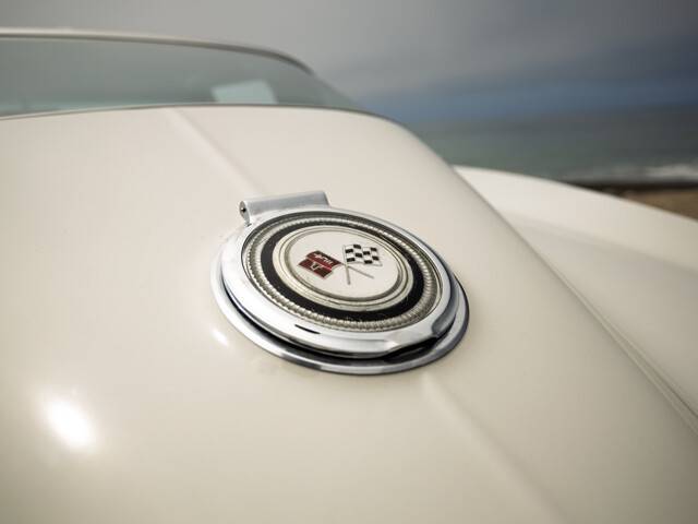 Chevrolet-chevy-corevette-stingray-1965-custom-19