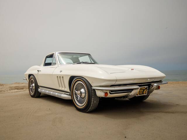 Chevrolet-chevy-corevette-stingray-1965-custom-2
