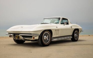Chevrolet-chevy-corevette-stingray-1965-custom-32
