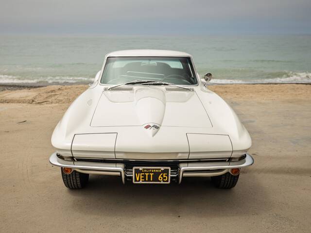 Chevrolet-chevy-corevette-stingray-1965-custom-33