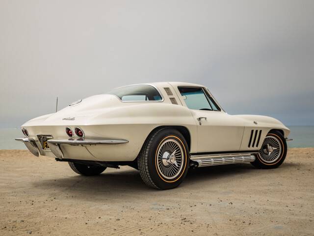 Chevrolet-chevy-corevette-stingray-1965-custom-4