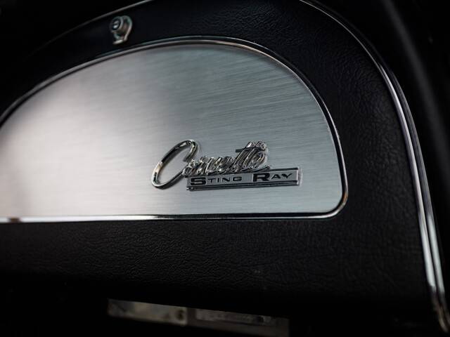 Chevrolet-chevy-corevette-stingray-1965-custom-47