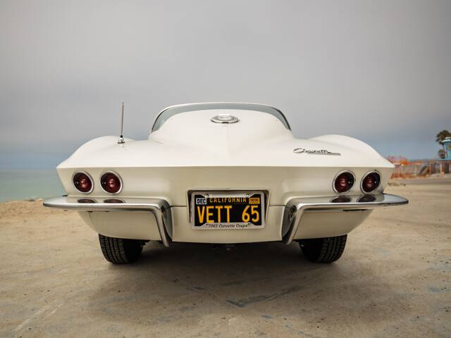 Chevrolet-chevy-corevette-stingray-1965-custom-5