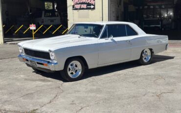 Chevrolet-chevy-ii-nova-1966-custom-23