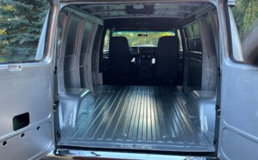 Chevrolet-chevyvan10-g10-1975-silver-14