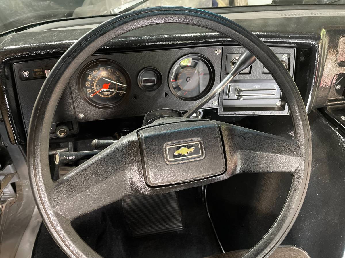 Chevrolet-chevyvan10-g10-1975-silver-15