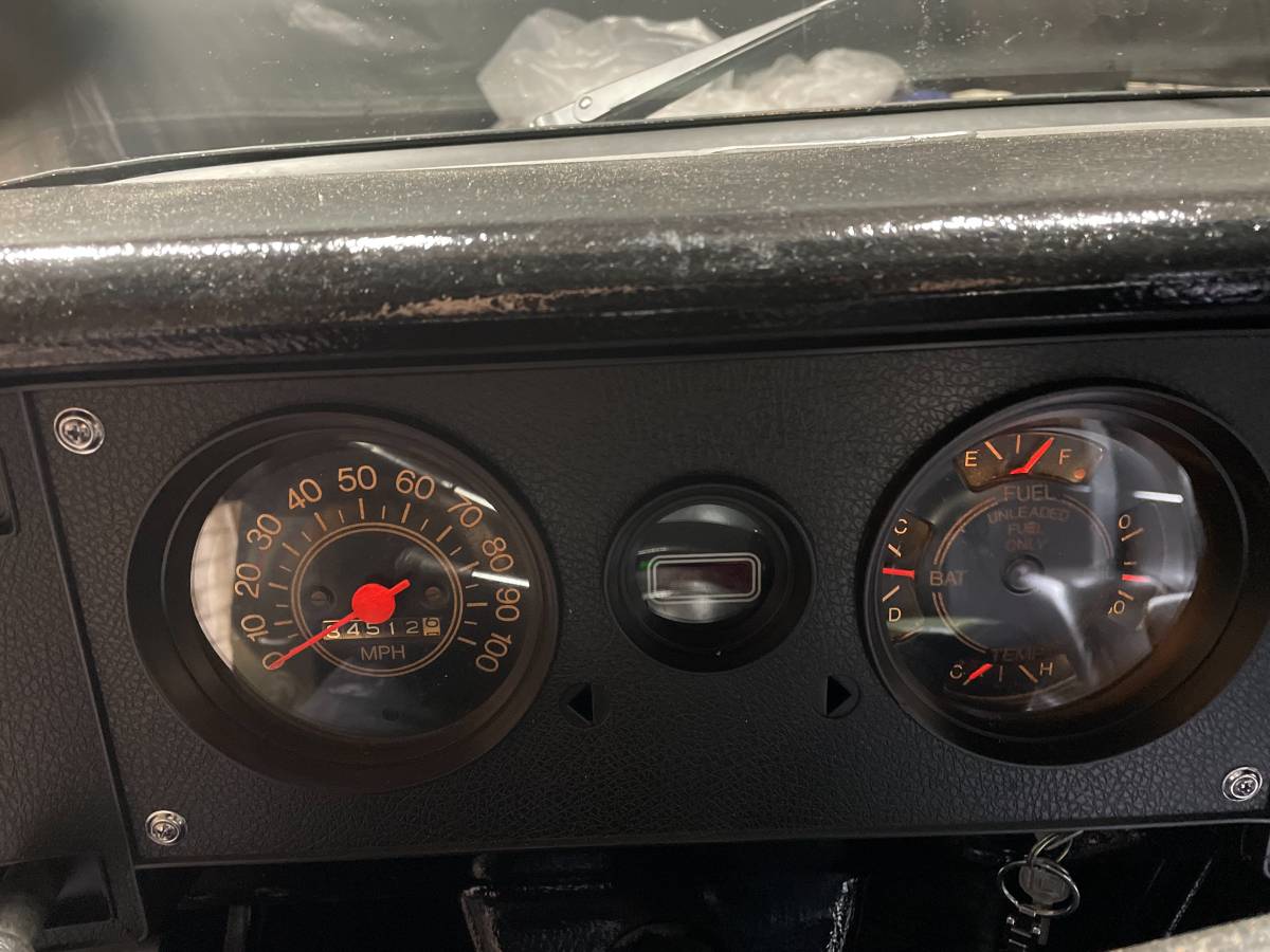 Chevrolet-chevyvan10-g10-1975-silver-20