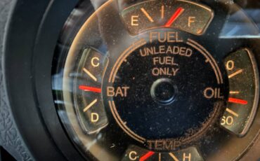 Chevrolet-chevyvan10-g10-1975-silver-21