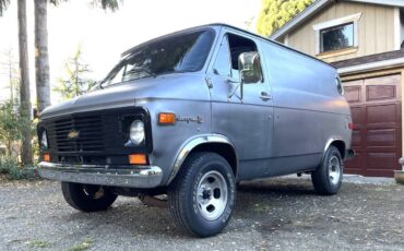 Chevrolet-chevyvan10-g10-1975-silver-6