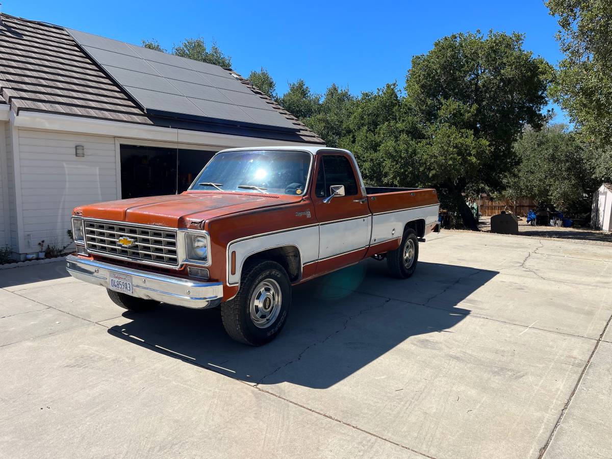 Chevrolet-cheyenne-1975-3
