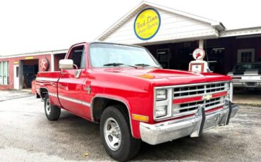 Chevrolet-ck-10-1986-red-1