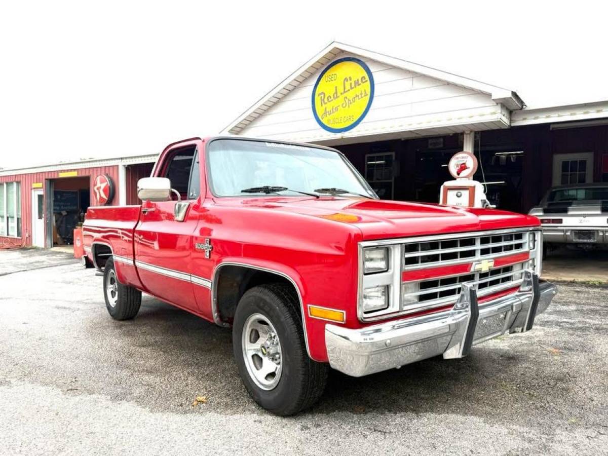 Chevrolet-ck-10-1986-red-1