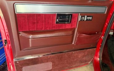 Chevrolet-ck-10-1986-red-23