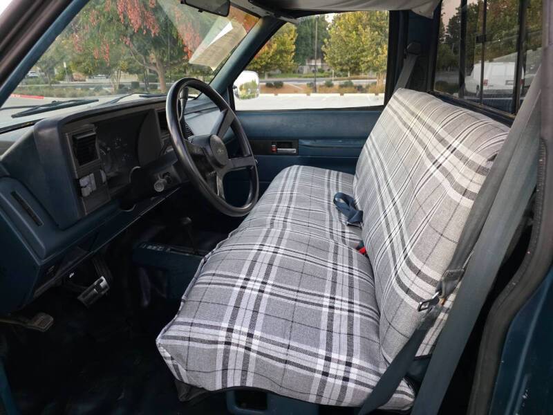 Chevrolet-ck-1500-1990-8