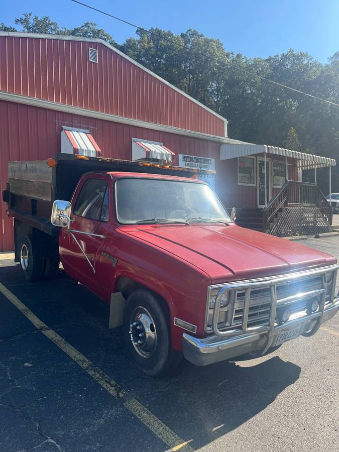 Chevrolet-ck-pickup-12-ton-1981-red-2