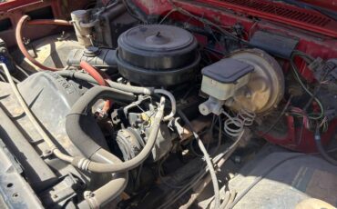Chevrolet-ck-pickup-12-ton-1984-red-3