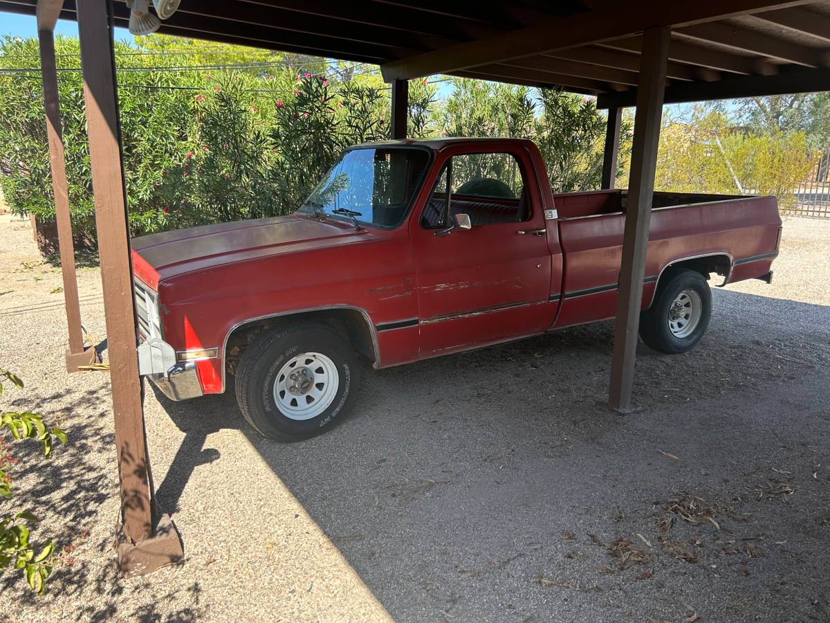 Chevrolet-ck-pickup-12-ton-1984-red-7