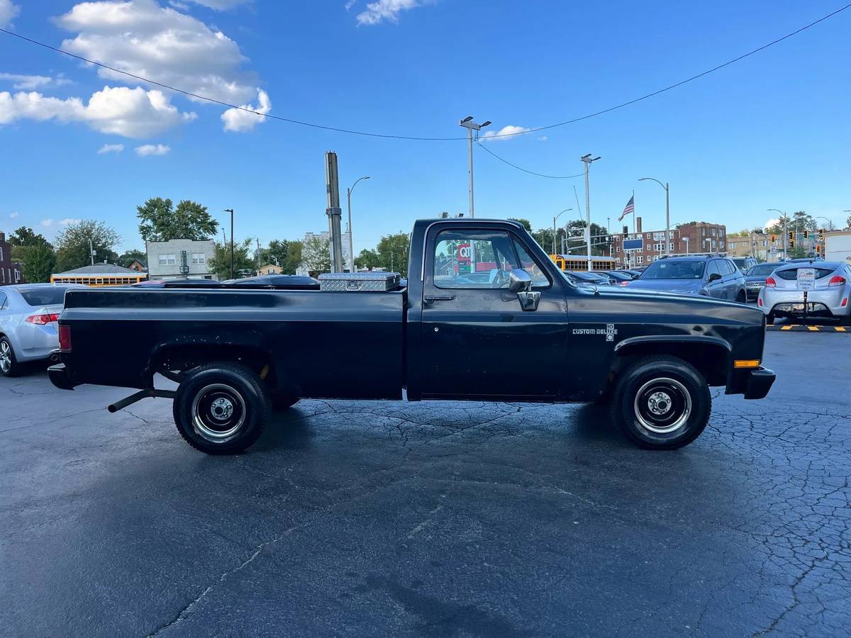 Chevrolet-ck-pickup-12-ton-nominal-1986-black-2