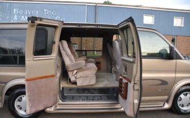 Chevrolet-conversion-van-1996-white-15