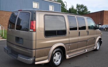 Chevrolet-conversion-van-1996-white-5
