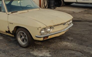 Chevrolet-corvair-1966-white-22