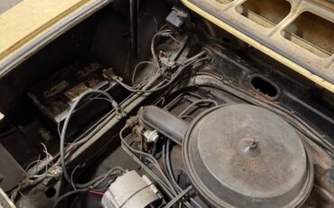 Chevrolet-corvair-convertible-1968-yellow-10