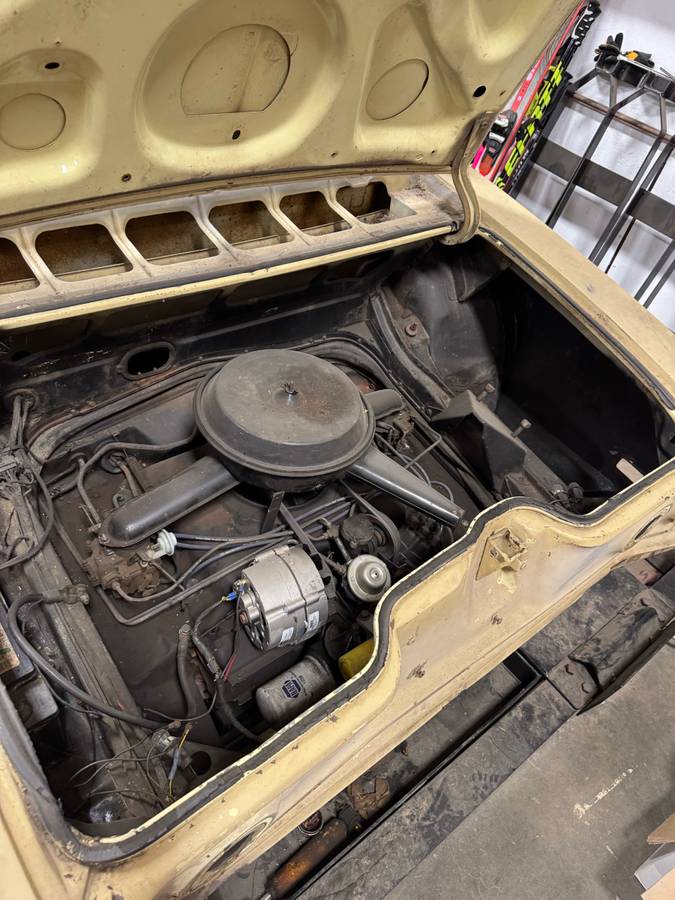Chevrolet-corvair-convertible-1968-yellow-11