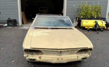 Chevrolet-corvair-convertible-1968-yellow