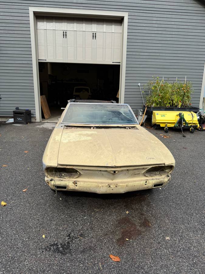 Chevrolet-corvair-convertible-1968-yellow