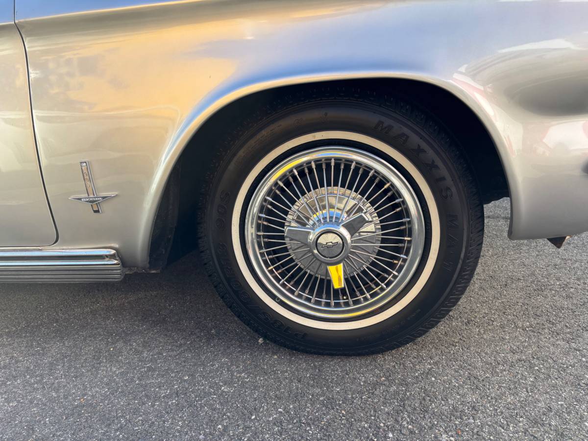 Chevrolet-corvair-monza-1963-silver-1