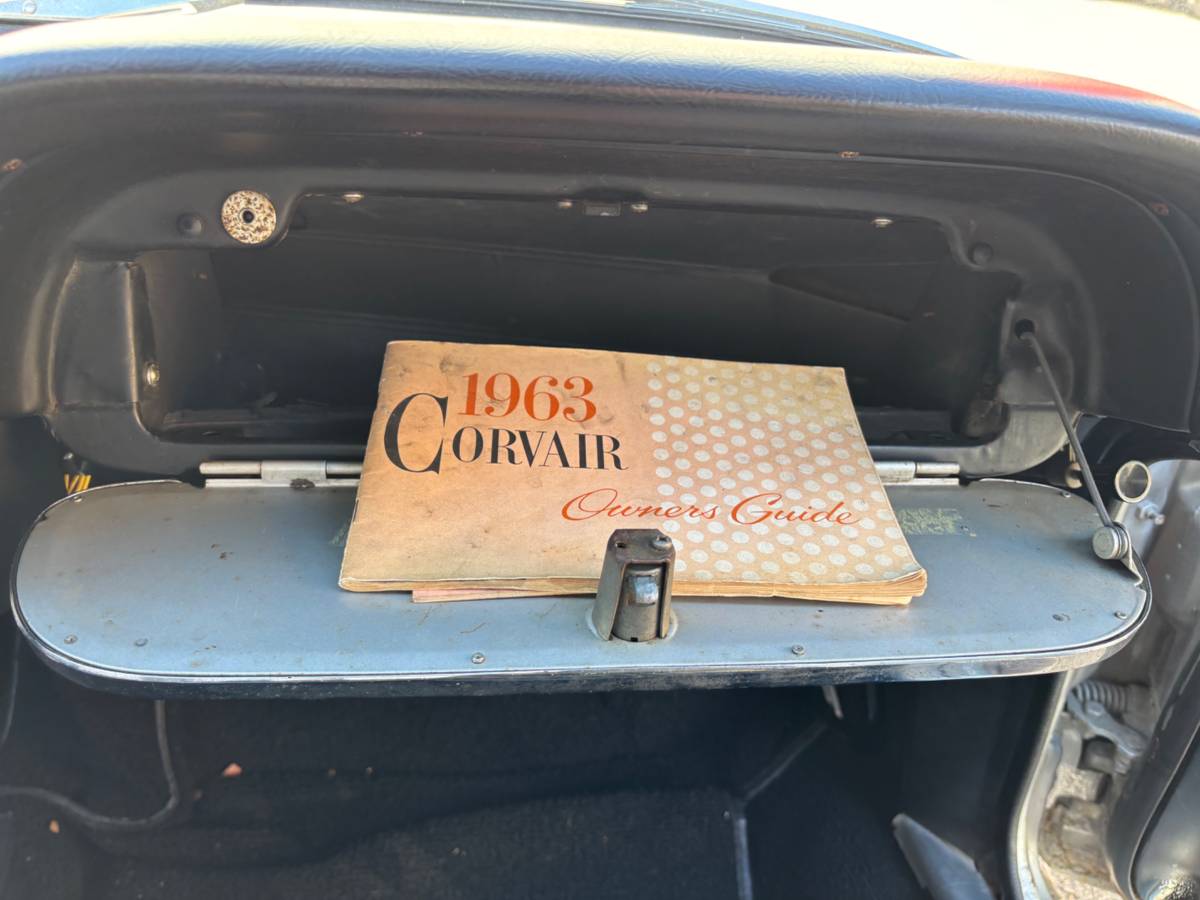 Chevrolet-corvair-monza-1963-silver-20