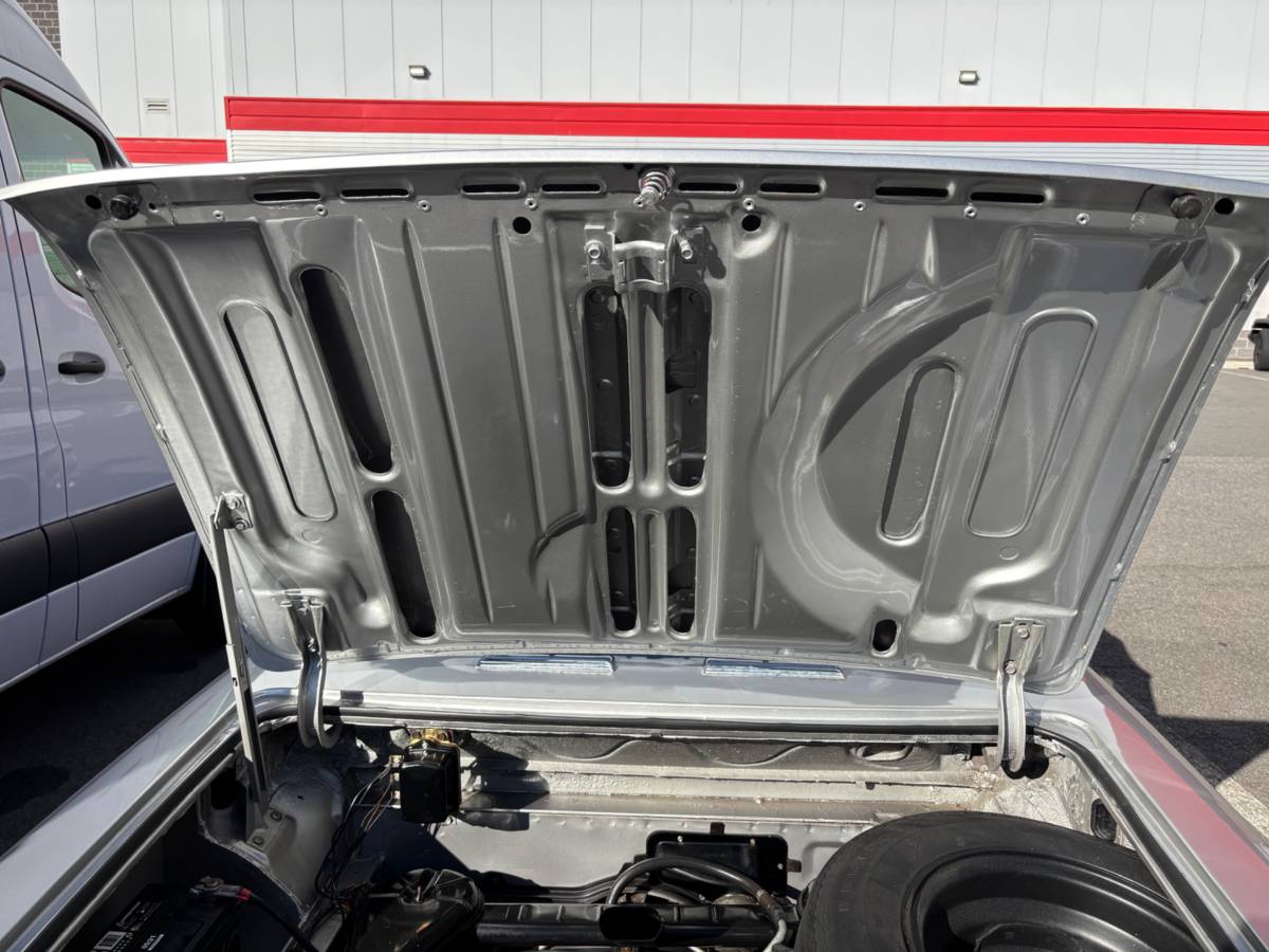 Chevrolet-corvair-monza-1963-silver-22