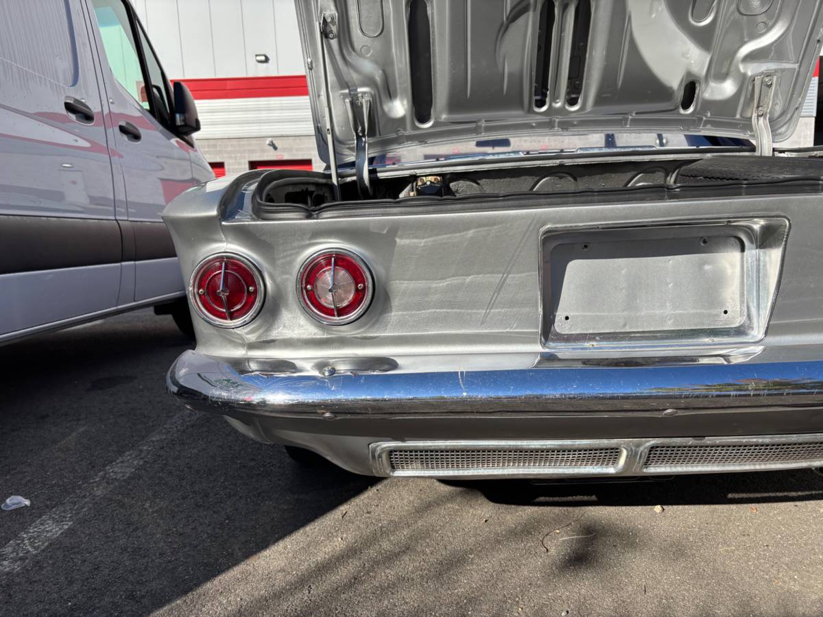 Chevrolet-corvair-monza-1963-silver-4