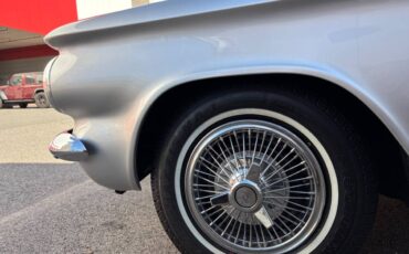 Chevrolet-corvair-monza-1963-silver-6