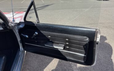 Chevrolet-corvair-monza-1963-silver-9