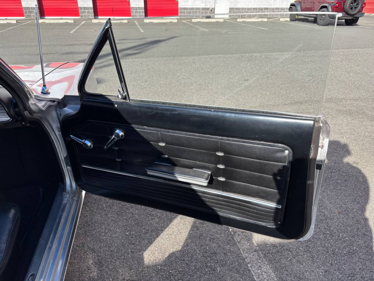 Chevrolet-corvair-monza-1963-silver-9
