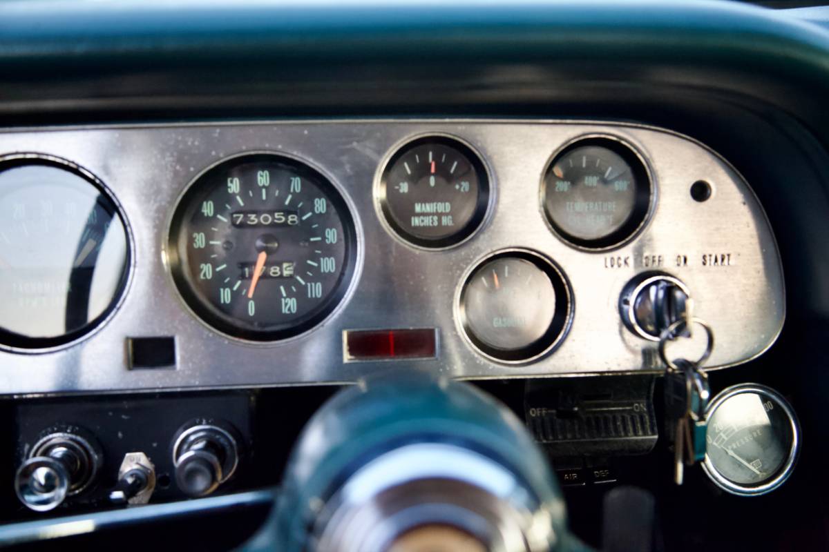 Chevrolet-corvair-monza-spyder-1963-white-17