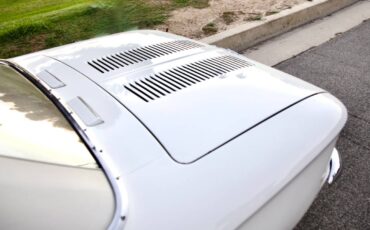 Chevrolet-corvair-monza-spyder-1963-white-21