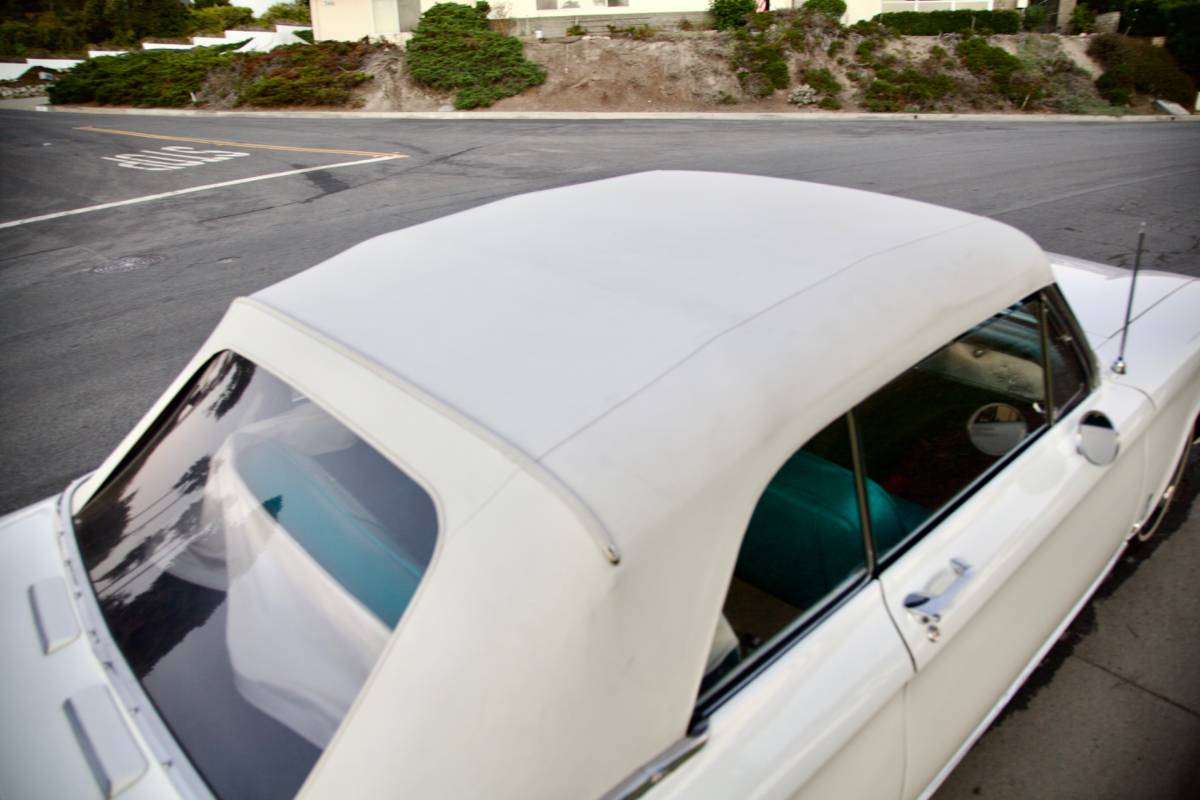 Chevrolet-corvair-monza-spyder-1963-white-22