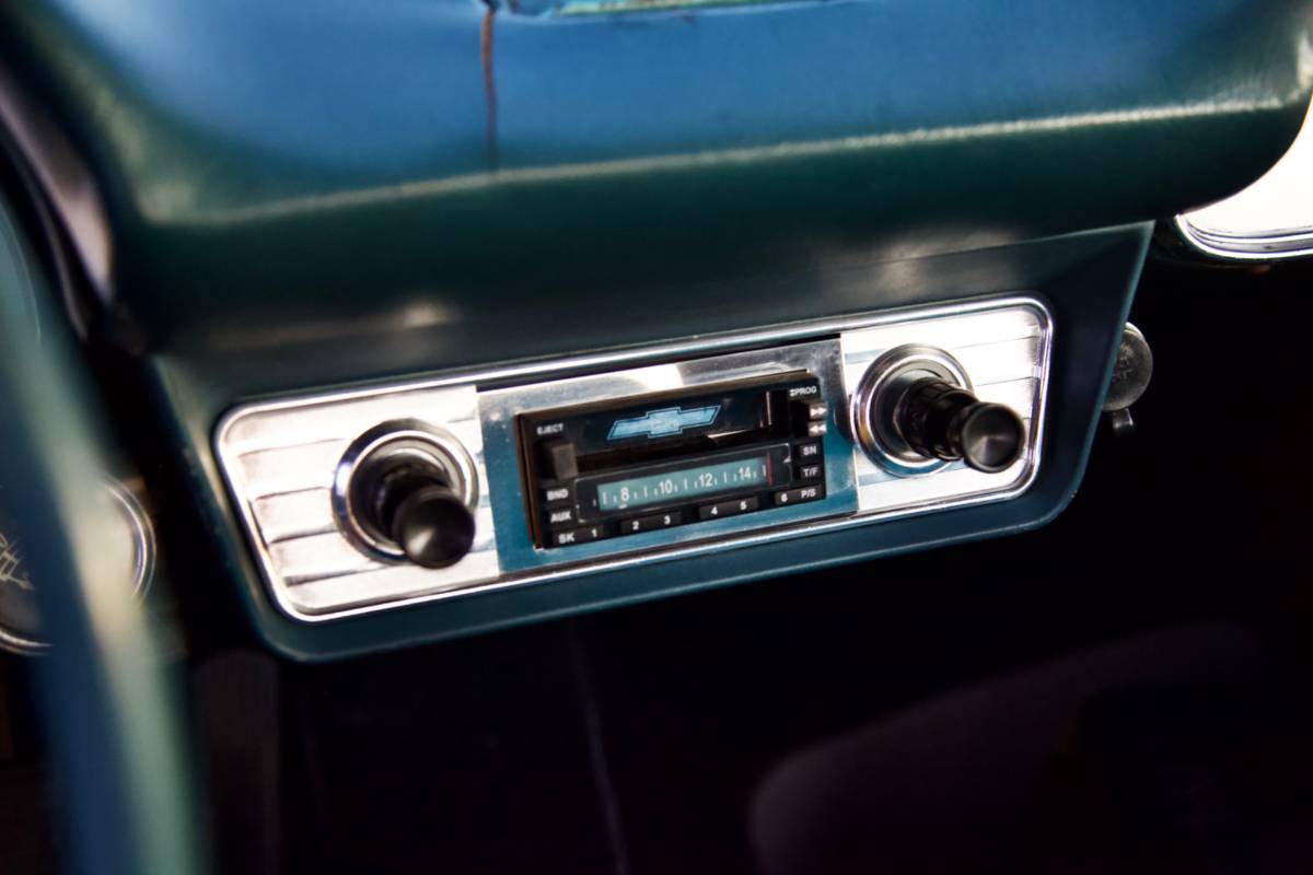 Chevrolet-corvair-monza-spyder-1963-white-3