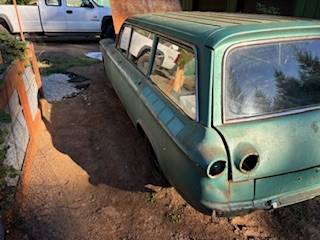 Chevrolet-corvair60624-1961-green-3