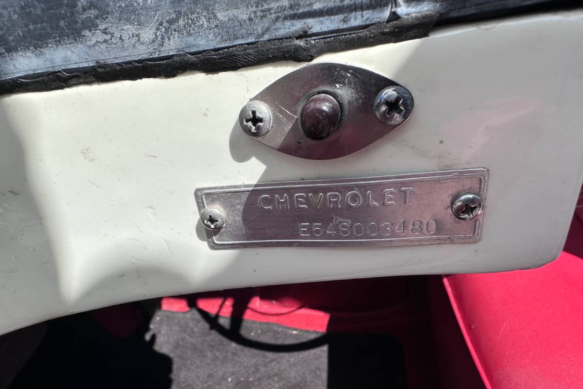 Chevrolet-corvette-1954-white-10