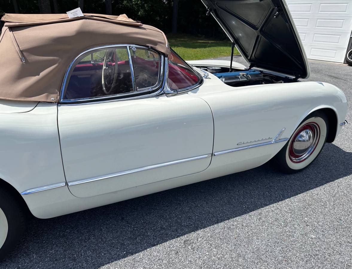 Chevrolet-corvette-1954-white-12
