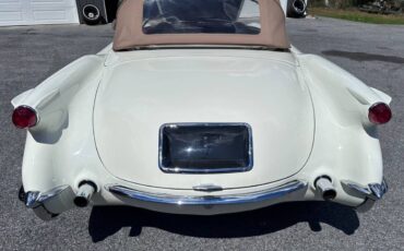 Chevrolet-corvette-1954-white-2
